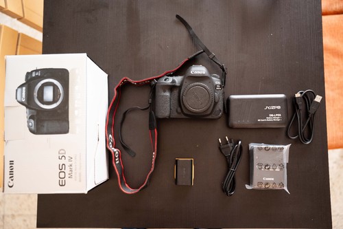 Canon eos mark - canon,